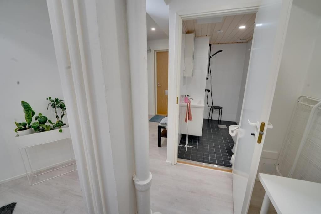 Best Location In Tampere! Modern City Apartment, 2Rooms, Kitchen And Balcony ภายนอก รูปภาพ